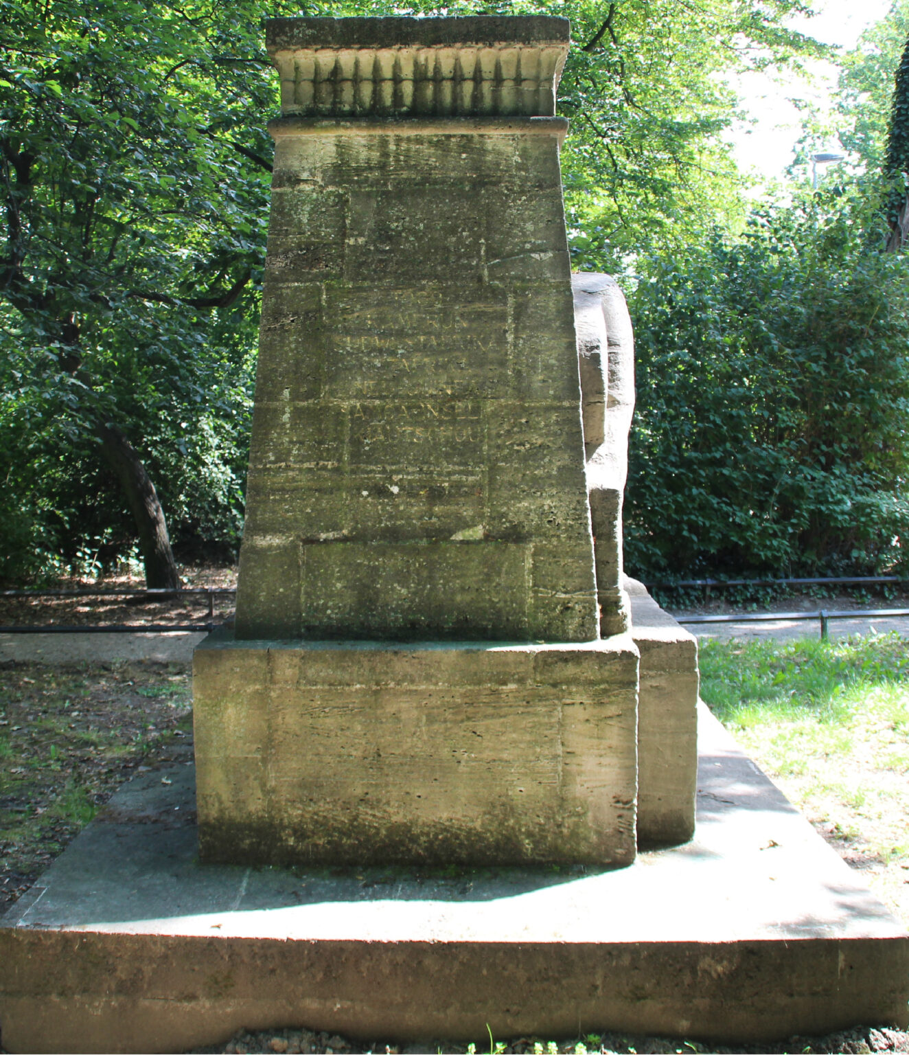 Das Denkmal - Das Braunschweiger Kolonialdenkmal